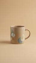 Ceramic breakfast mug with wide handle